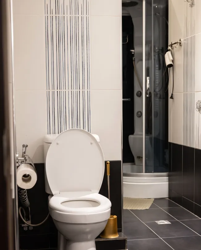 Standard Double Room with Hydro Massage Bathtub (Without Window) · Photo 5