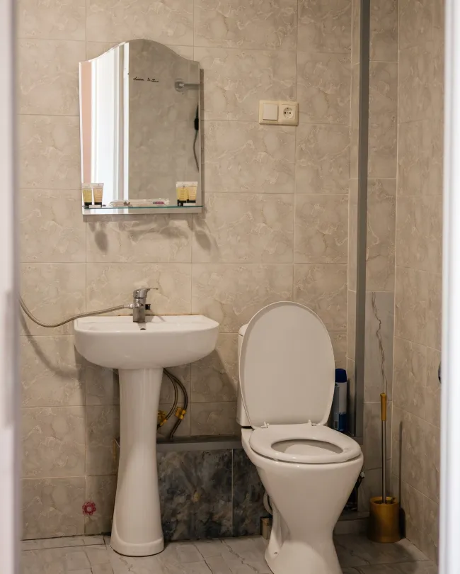 Standard Double Room · Photo 8